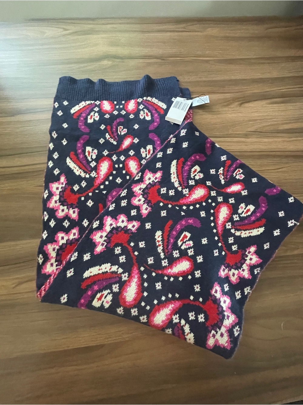 NWT VERA BRADLEY Cozy Knit Winter Warm Scarf Paisley Navy Blue Red Pink Purple